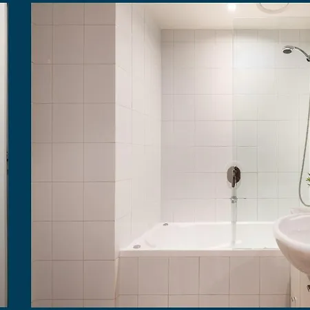 Platinum Luxury Stays The Grande Large 4 Brm 3 Bath Apt Melbourne Exterior photo