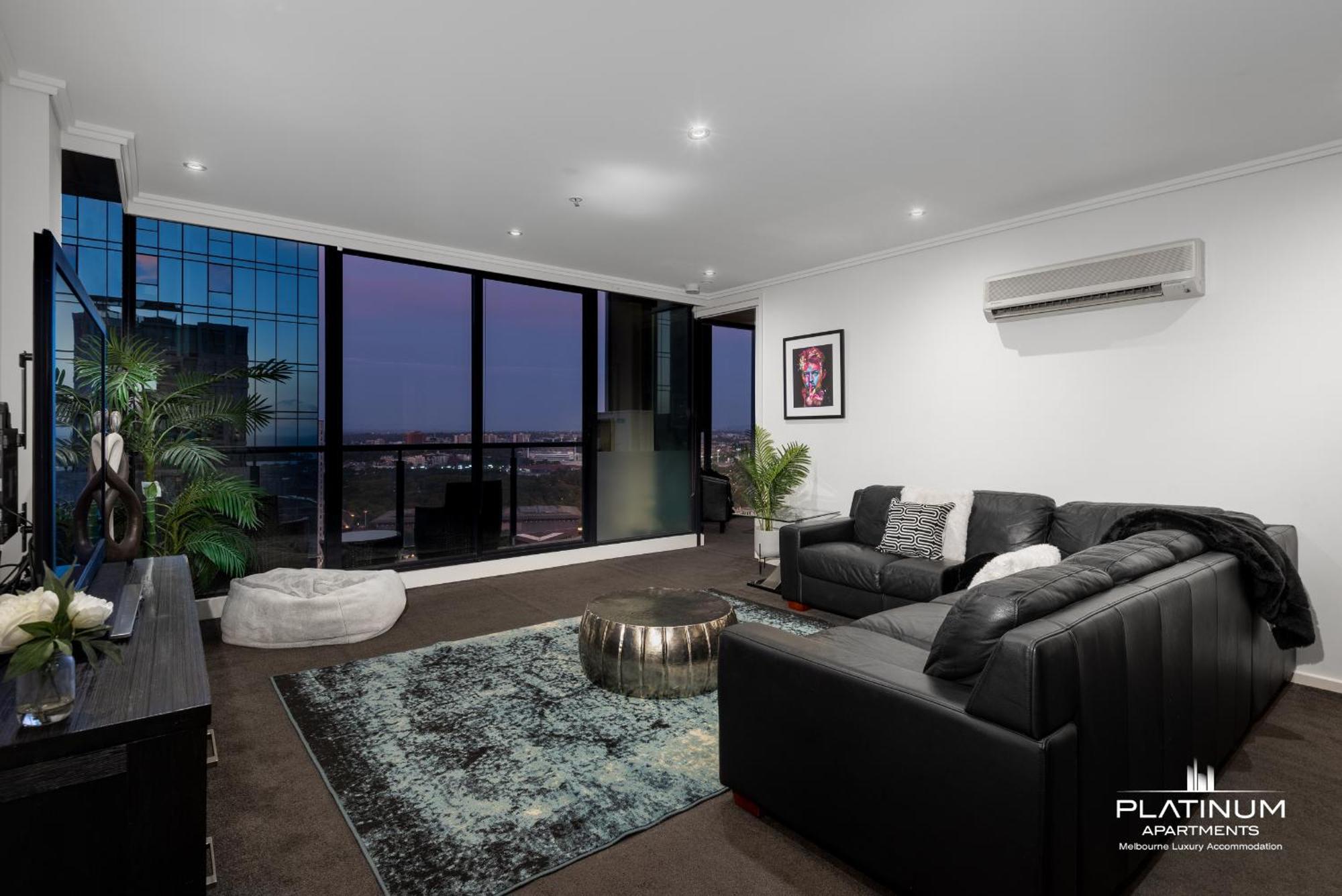 Platinum Luxury Stays The Grande Large 4 Brm 3 Bath Apt