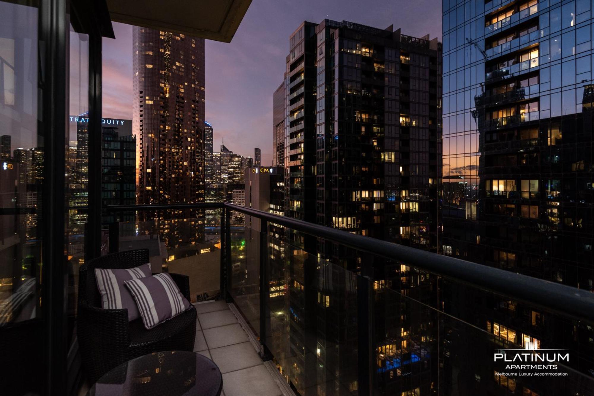 Platinum Luxury Stays The Grande Large 4 Brm 3 Bath Apt *